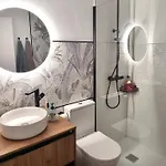 Luxury Penthouse Valentin With Jacuzzi شقة *