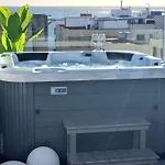 شقة Luxury Penthouse Valentin With Jacuzzi *