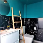 Luxury Penthouse Valentin With Jacuzzi شقة