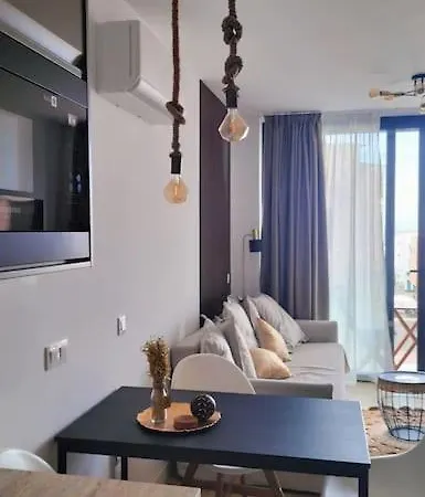 Luxury Penthouse Valentin With Jacuzzi Коральео