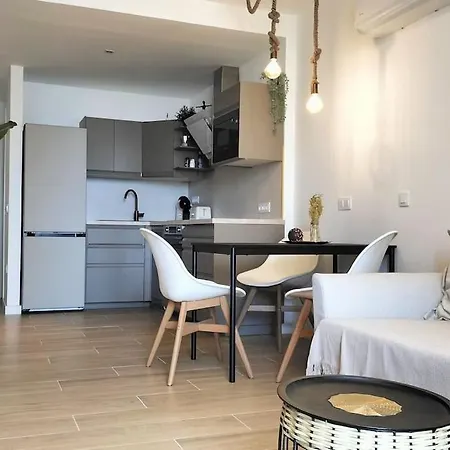 Daire Luxury Penthouse Valentin With Jacuzzi *